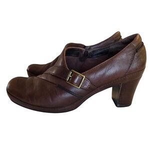 Clarks Artisan Leather Buckle Heels 7M Brown Equestrian Inspired Monk Strap Shoe